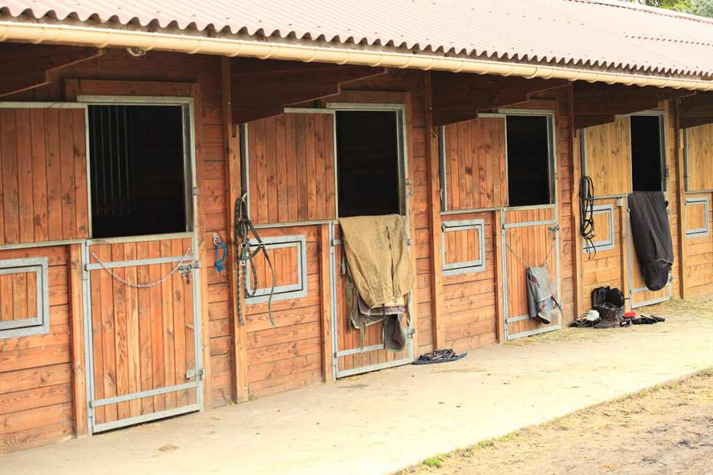 Equestrian Stable 11 Equestrian Stable Services 2